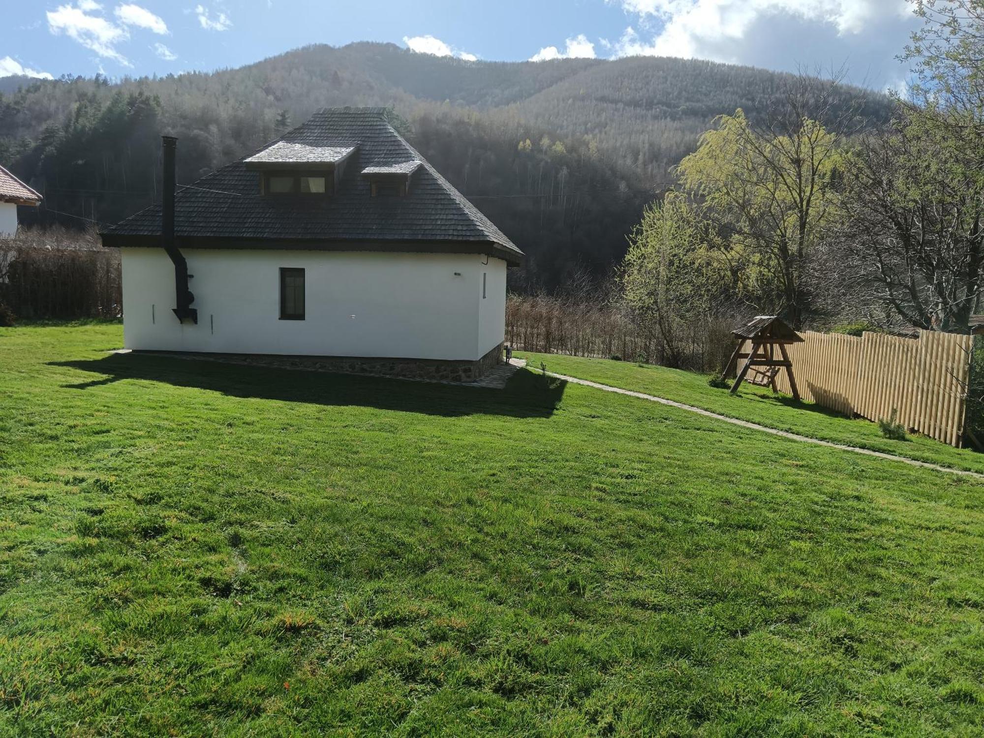 Casuta Din Rusca Villa Oltalsósebes Kültér fotó